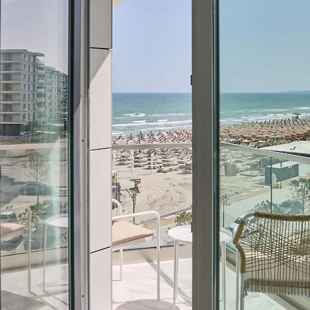 Perfect Sea View - Infinity Pool&spa&ev Friendly Appartement Mamaia