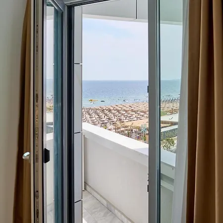 Perfect Sea View - Infinity Pool&spa&ev Friendly Apartment
